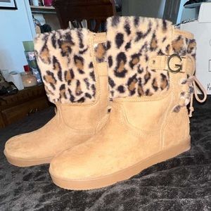 Cute leopard print faux fur winter boots!!